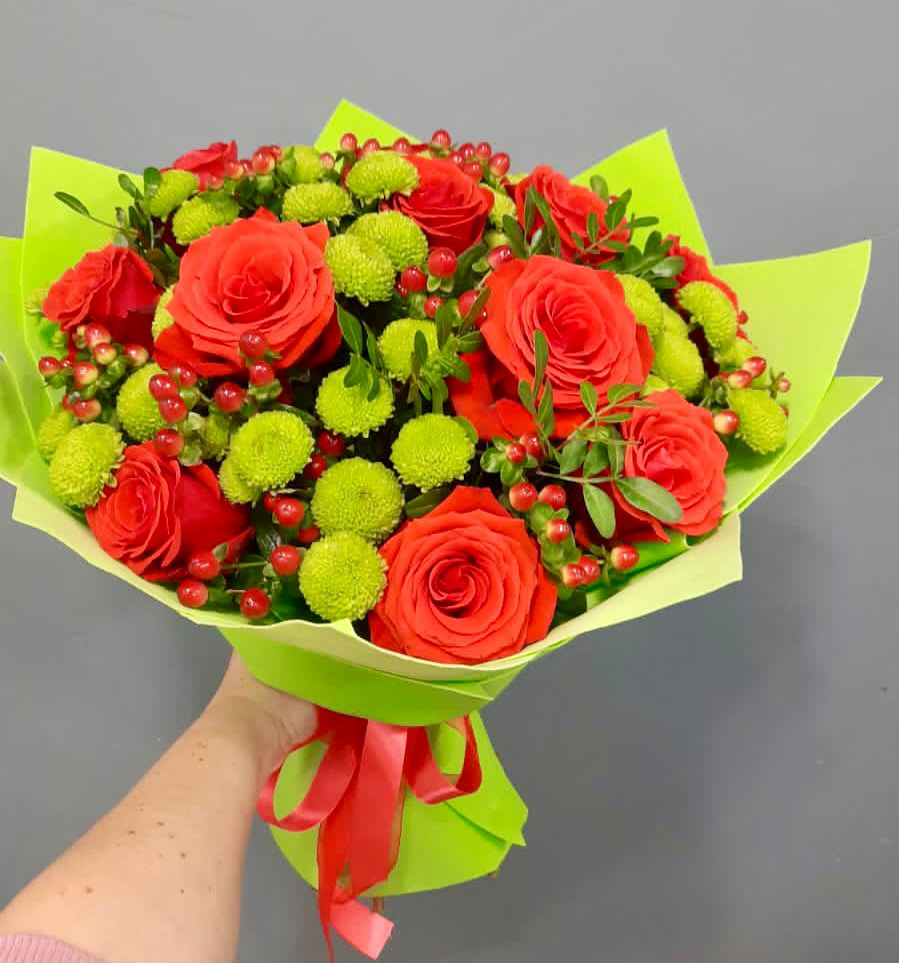 Букет цветов из: Хризантемы и Розы в Витиме