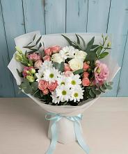 Букет цветов из:  Розы, Лизиантусы и Хризантемы в Витиме