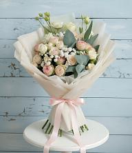 Букет цветов из:  Розы и Лизиантусы в Витиме