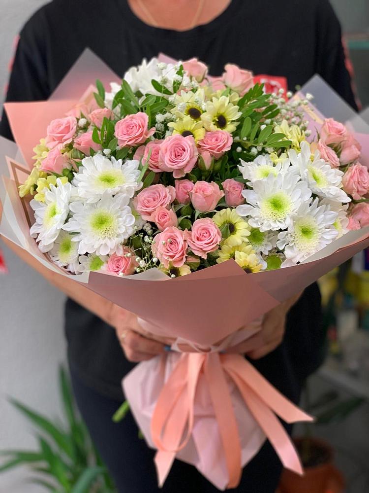 Букет цветов из: Розы и Хризантемы в Витиме