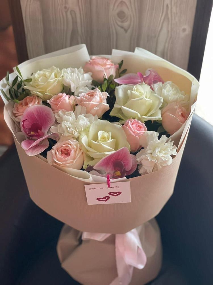 Букет цветов из: Орхидеи, Розы и Гвоздики в Витиме