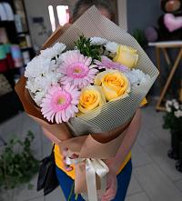 Букет цветов из:  Герберы, Розы и Хризантемы в Витиме