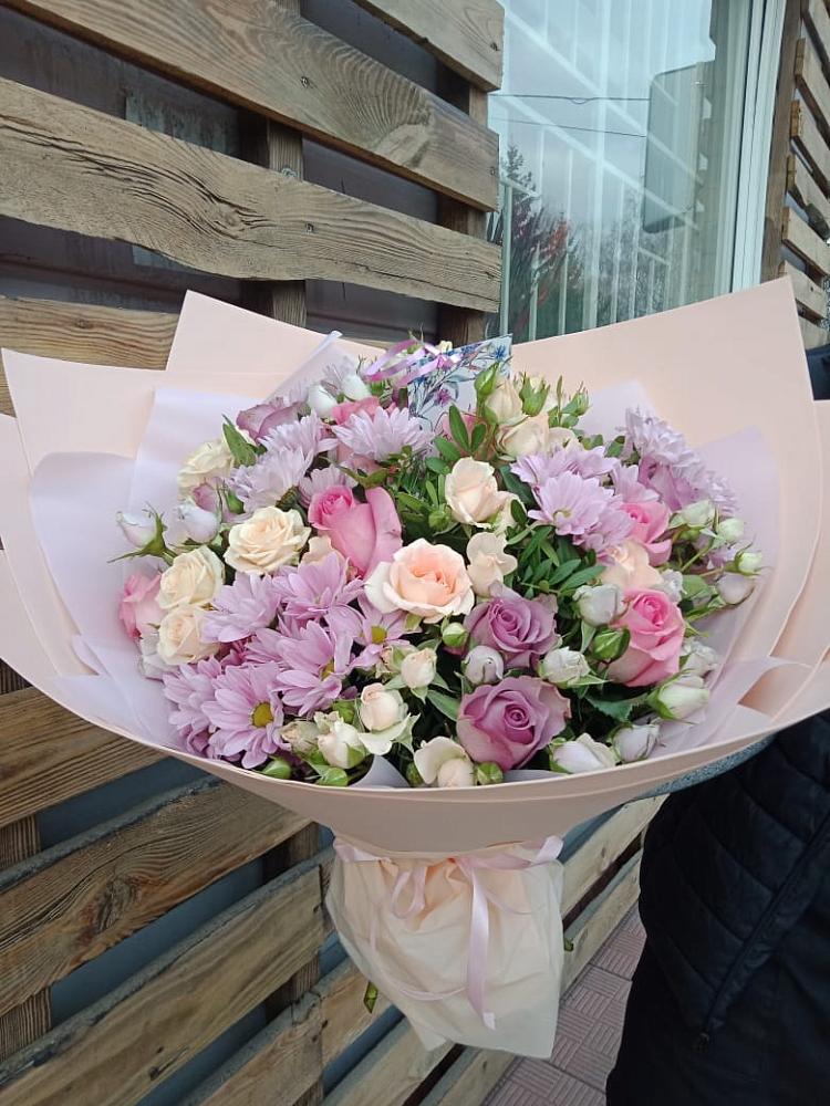 Букет цветов из: Розы и Хризантемы в Витиме