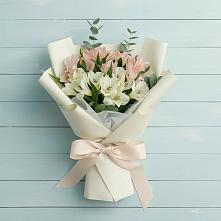 Букет цветов из:  Альстромерии в Витиме