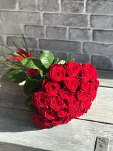 Букет Красные розы Фридом в Витиме