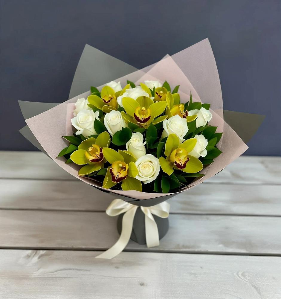 Букет цветов из: Орхидеи и Розы в Витиме