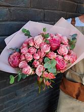 Букет розы в пальмах в Витиме Букет цветов из: Розы в Витиме